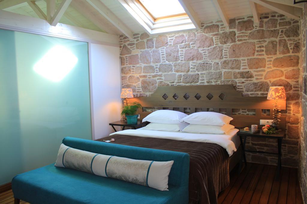 Cunda Lena Otel Ayvalı Exteriör bild