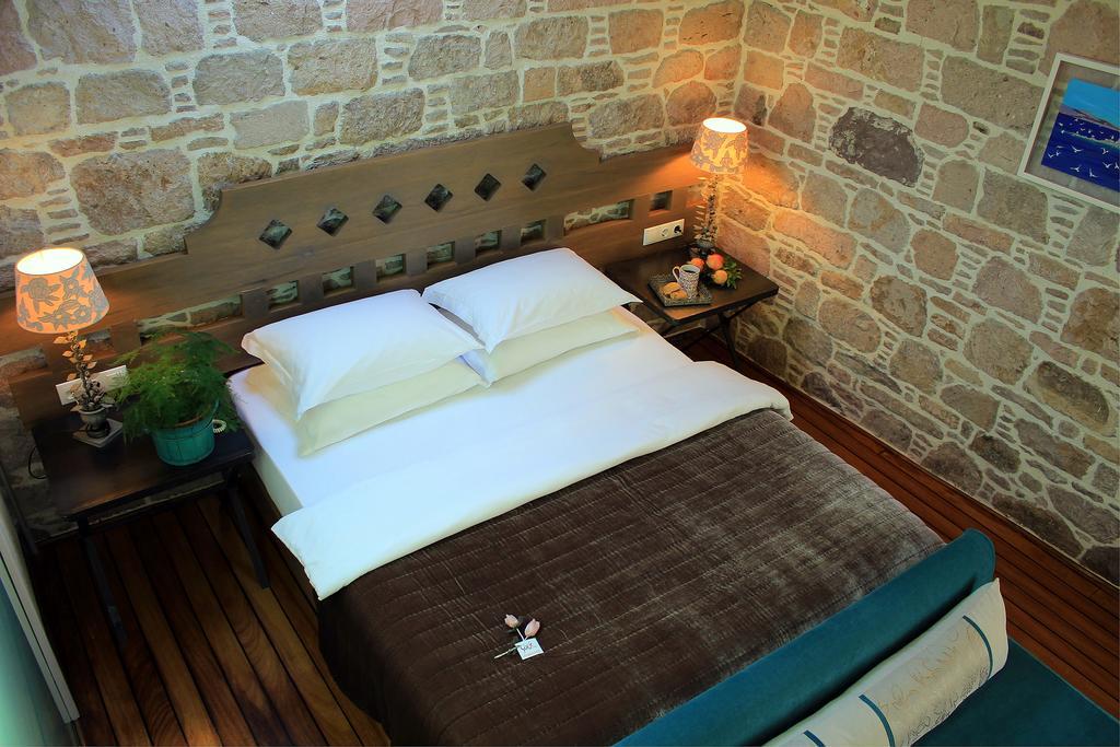 Cunda Lena Otel Ayvalı Exteriör bild