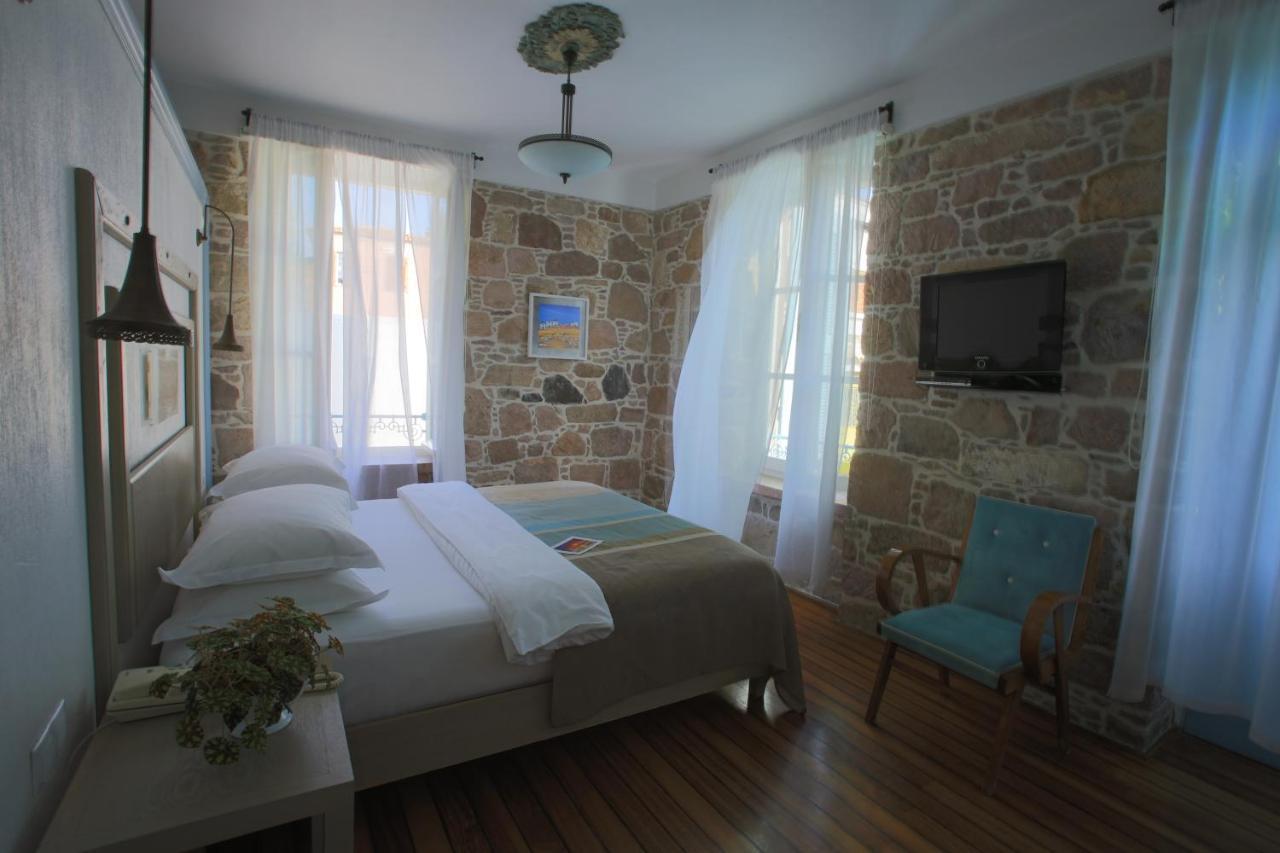 Cunda Lena Otel Ayvalı Exteriör bild