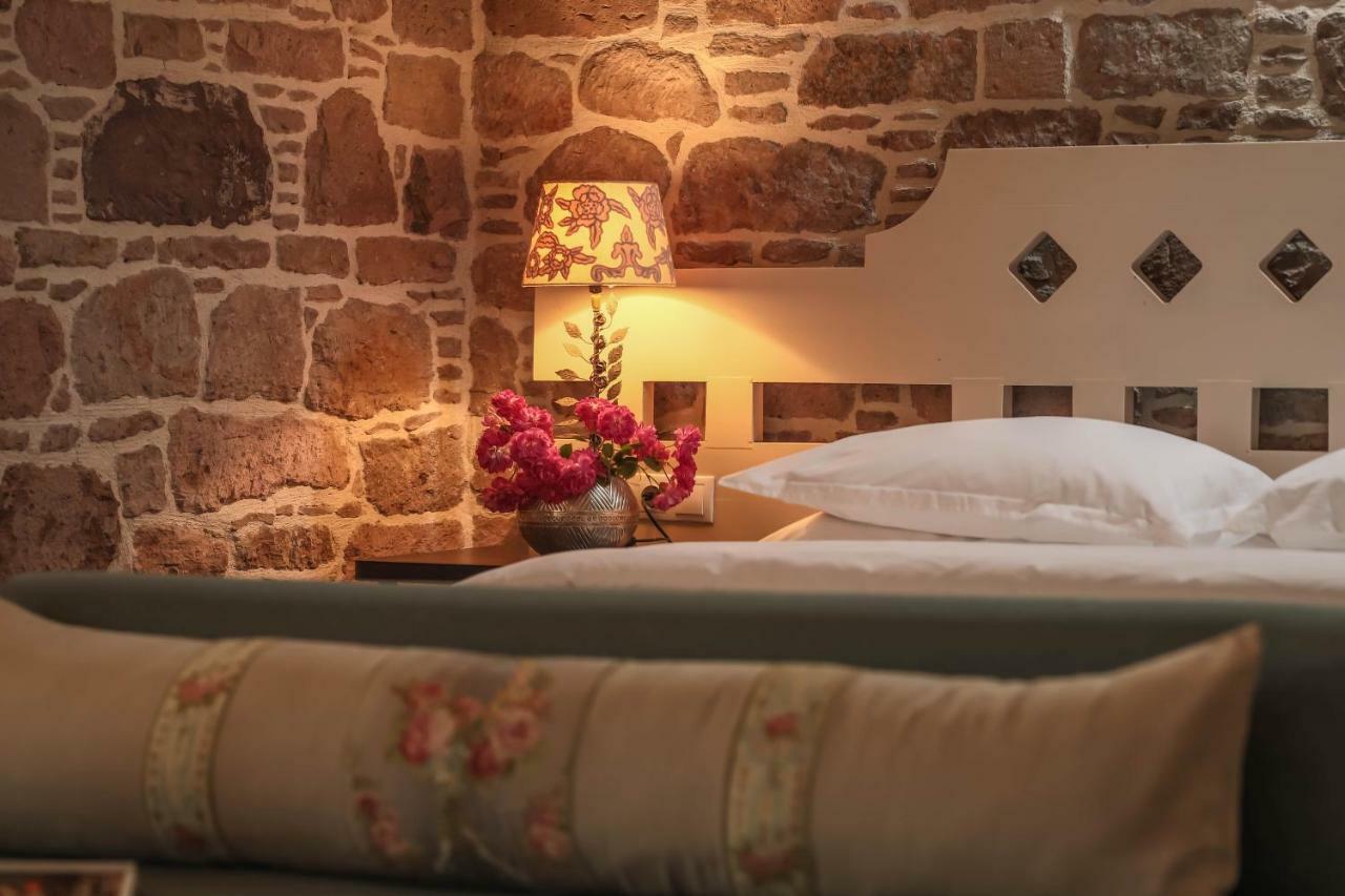 Cunda Lena Otel Ayvalı Exteriör bild